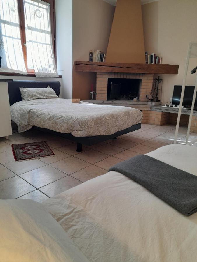 Отель Casa Nel Rustico Foresteria Lombarda Misinto Экстерьер фото